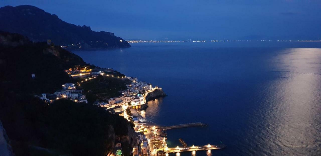 Casa Bianca Amore Amalfi Exterior foto